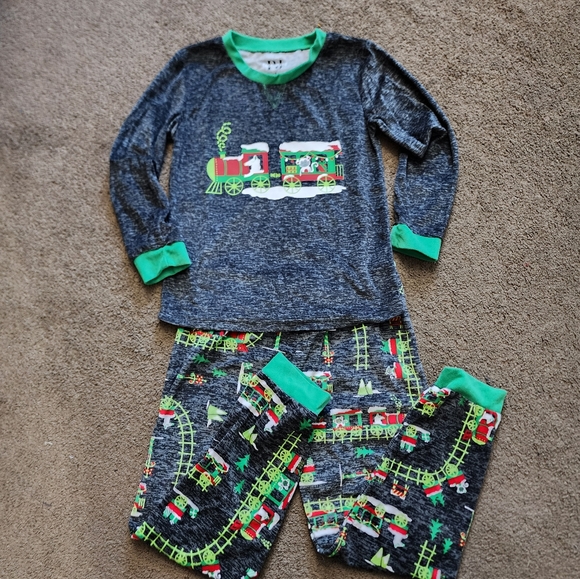Grey/Green Christmas Train Pajamas, Kid's 6 - Picture 2 of 7